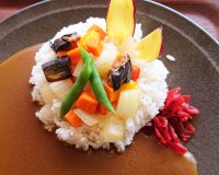 季節野菜カレー1-三島スカイウォーク